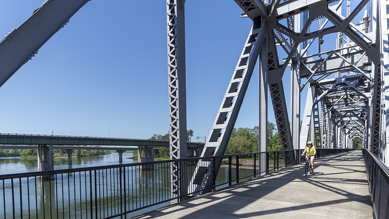 塞伦,铁路桥,威拉米特河,俄勒冈州,自行车,街道,女人,桁架桥,梁,自行车道