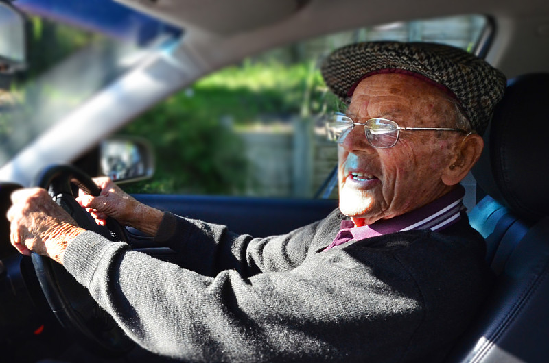 汽车,驾驶执照,司机,90多岁,工作年长者,老年男人,老年人,古老的,新西兰,水平画幅