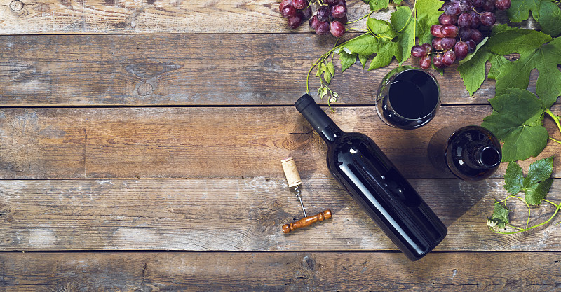 红葡萄酒,头球,葡萄酒杯,葡萄,葡萄酒,葡萄园,自然界的状态,瓶塞钻,厚木板,木制