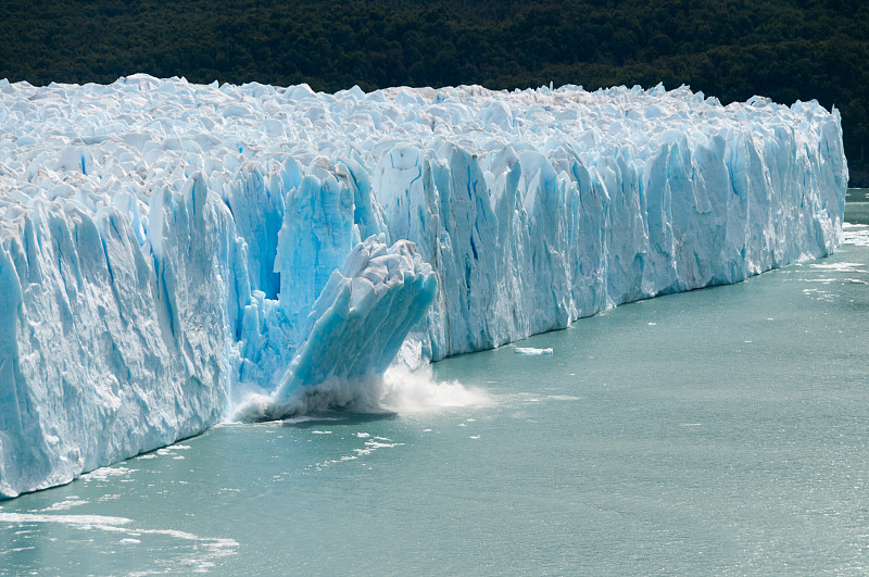 冰崩,冰,莫雷诺冰川,冰河,全球变暖,气候,腹膜,冰舞,厄尔尼诺现象,埃尔卡拉法特