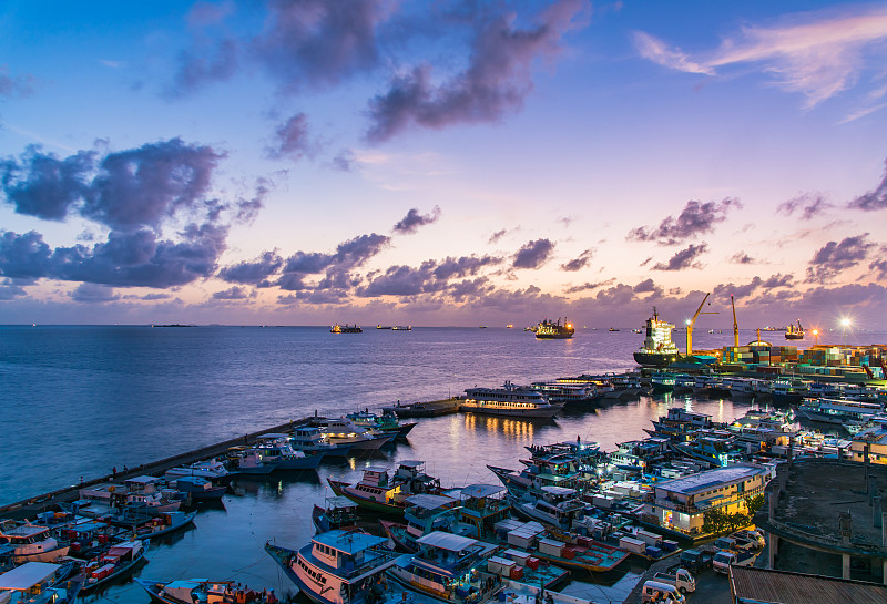 马尔代夫,岛,夜晚,街道,栈桥码头,珊瑚岛,河堤,水,水平画幅,海港