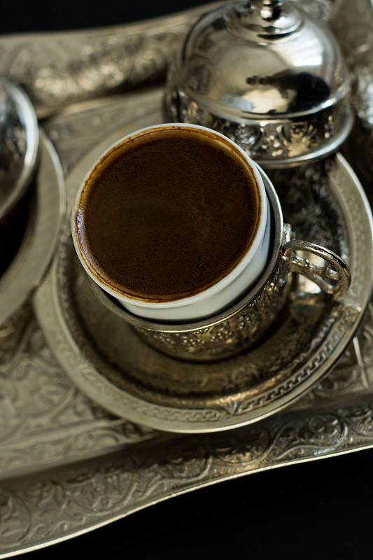 土耳其清咖啡,颜料盘,传统庆典,垂直画幅,古董,安纳托利亚,不健康食物,古典式,咖啡,甜食