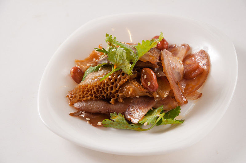 Couplea??s,Sliced,Beef,in,Chili,Sauce
