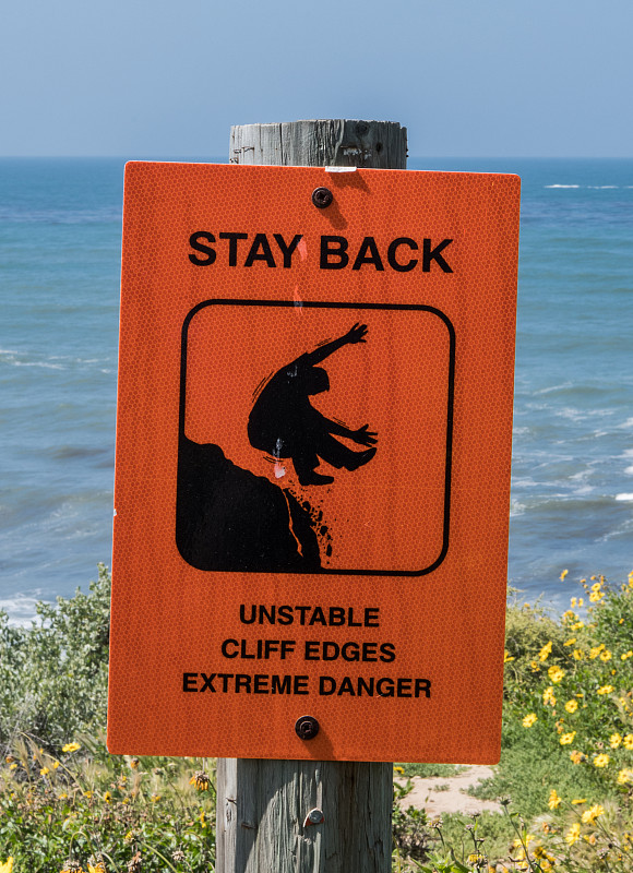悬崖,不确定,警告标识,拉贺亚市,危险,圣地亚哥,木桩,行人,垂直画幅,水