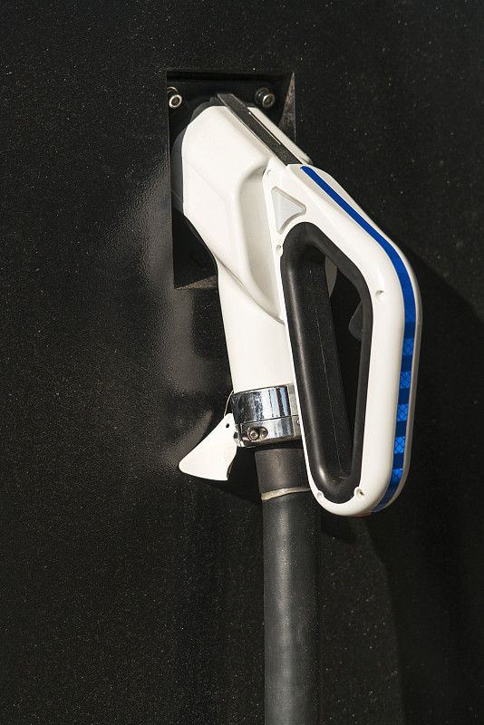 电车,充电器,城市生活,易接近性,汽车,电源,环境,替代燃料汽车,环境保护,交通方式