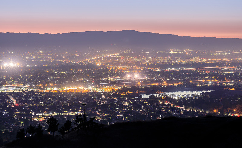 硅谷,圣塔克莱拉县,水平画幅,高视角,山,夜晚,无人,户外,新创企业,在上面