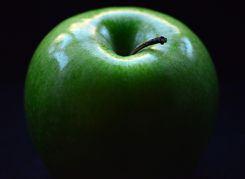 绿色,苹果,黑色背景,水平画幅,素食,水果,无人,熟的,产品展台,甜食