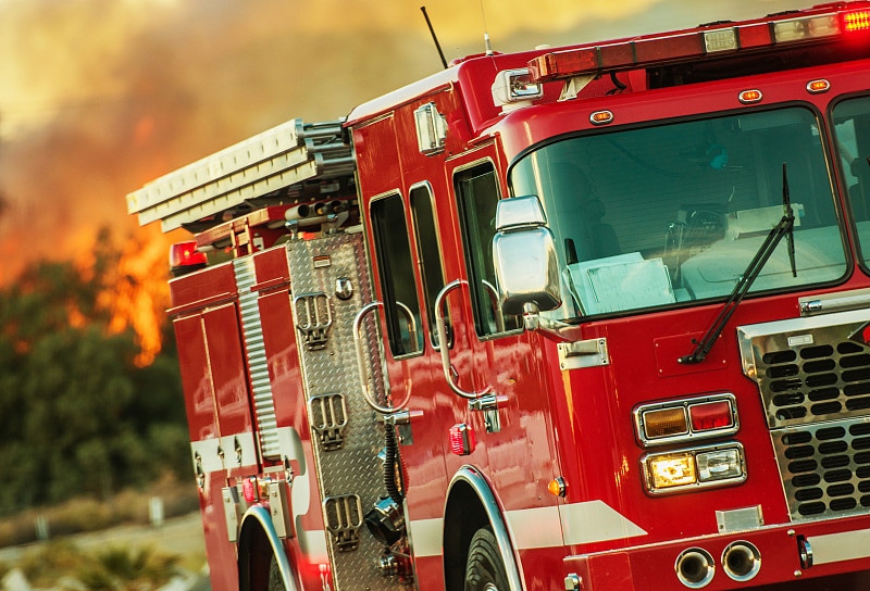 消防员,卡车,消防车,森林火灾,火,意外与灾害,美国,水平画幅,交通方式,安全