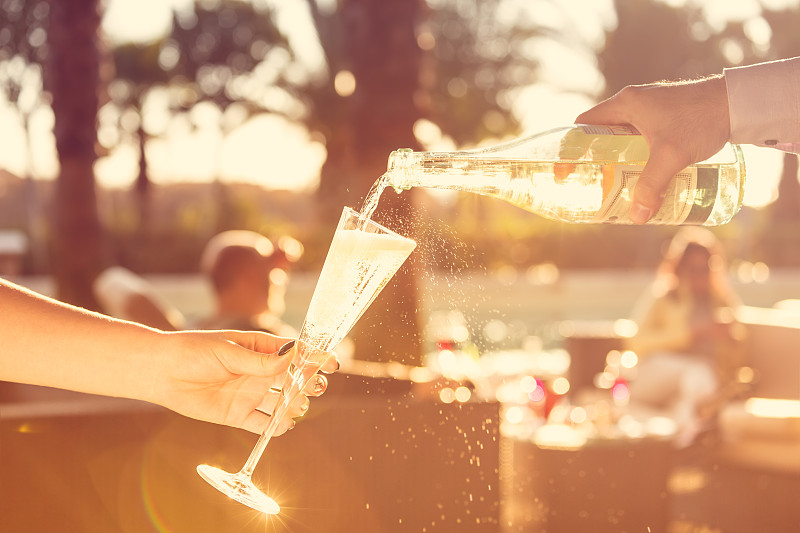 香槟,概念,户外,玻璃杯,男招待,女人,葡萄酒,水,鸡尾酒,含酒精饮料