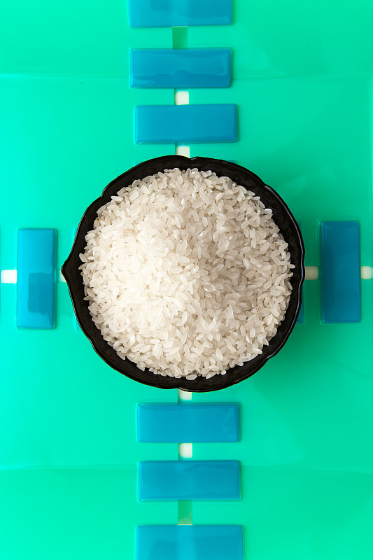 稻,碗,垂直画幅,水,白米,碳水化合物,干的,白色,大特写,铁