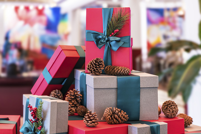 包装纸,生日礼物,圣诞礼物,三维图形,新年前夕,圣诞装饰,圣诞装饰物,惊奇,缎带,蝴蝶结
