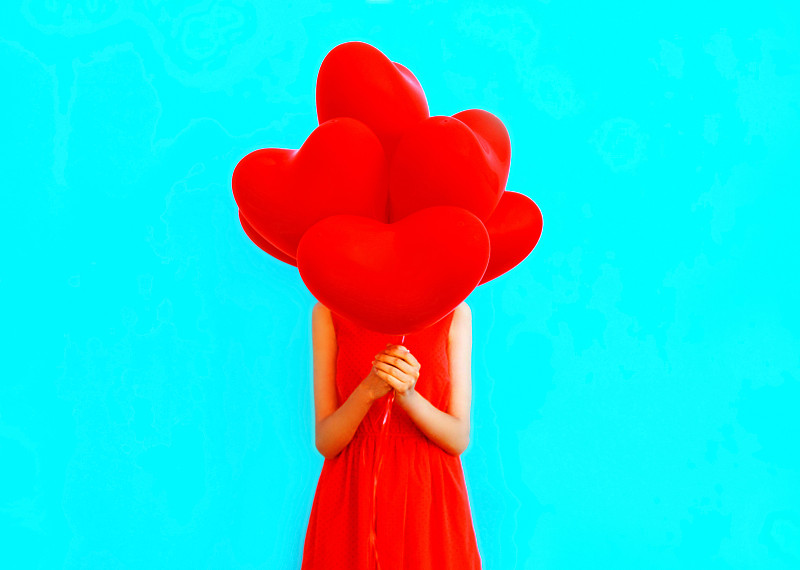 女人,幸福,人的头部,红色,热气球,平衡折角灯,蓝色背景,美,水平画幅,情人节