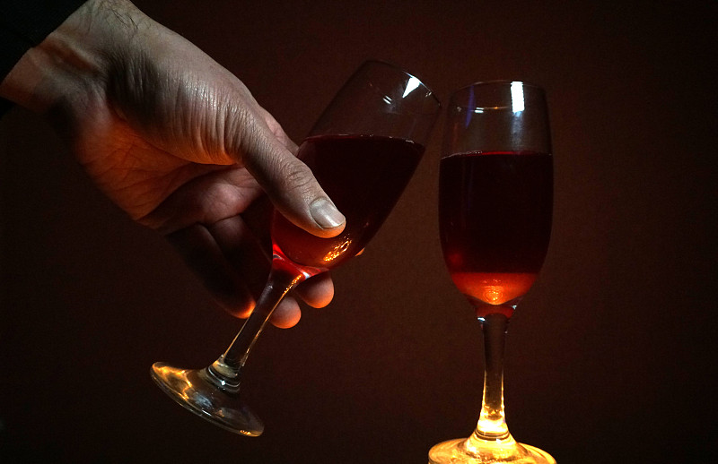 玻璃杯,红色,暗色,两个物体,背景聚焦,葡萄酒,水平画幅,夜晚,会议