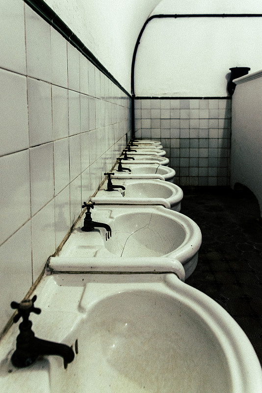 古典式,水槽,40年代风格,黑白图片,垂直画幅,无人,浴室,1930年-1939年,古老的,卫生间