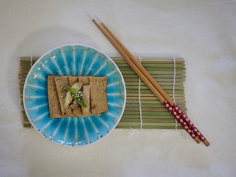 关东煮,东方食品,蔬菜,五目鱼饼,炸鱼饼,日语,裹面包屑,韩语,韩国食物,汤