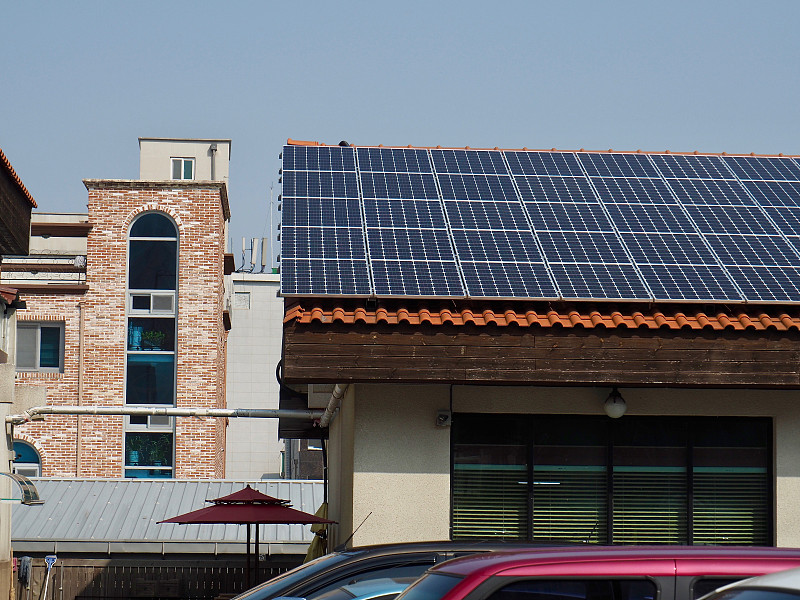 太阳能电池板,韩国,屋顶,房屋,天空,水平画幅,能源,无人,光,居住区