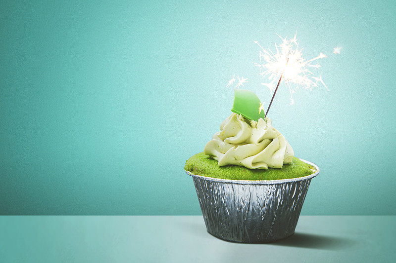 纸杯蛋糕,绿色,焰火,精神振作,美,水平画幅,无人,奶油,蛋糕,生日