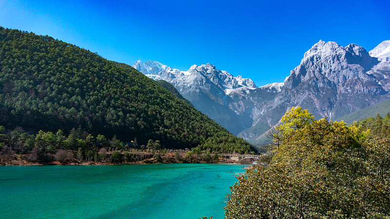 玉龙雪山,天空,美,水平画幅,山,雪,旅行者,户外,香格里拉县,非凡的