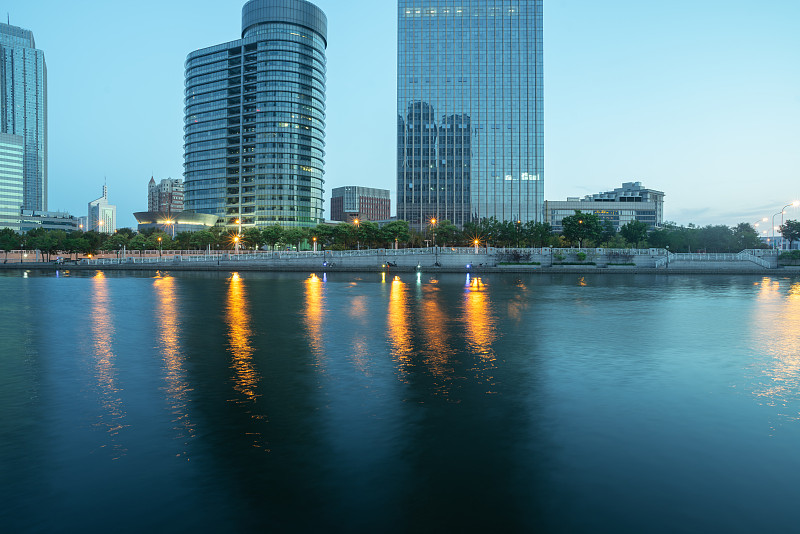 天津市,城市天际线,水,天空,水平画幅,无人,户外,光,都市风景,现代