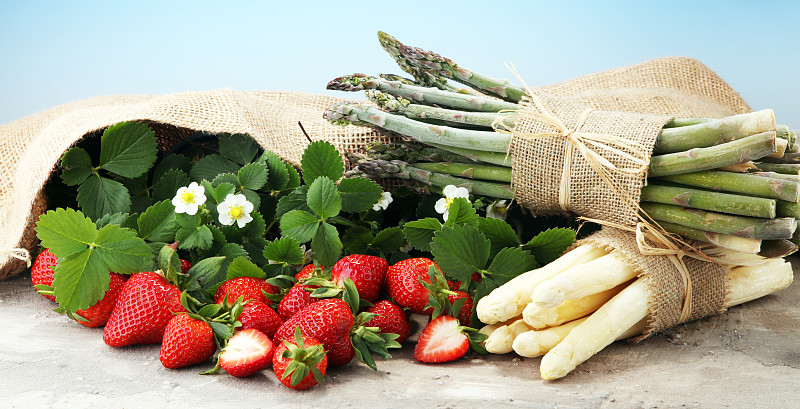 芦笋,草莓,绿色,白色,自然,桌子,水平画幅,有机食品,素食,红色