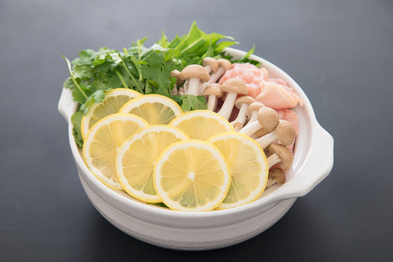 日式炖菜,日本食品,柠檬,蔬菜沙拉,日式火锅菜,芫荽叶,焖菜,日本料理,美味食品,锅