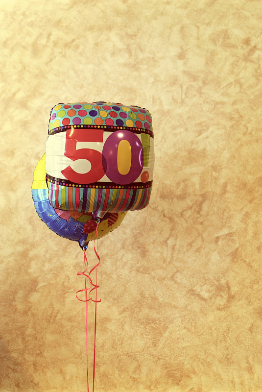 50周年,气球,垂直画幅,正面视角,留白,灵感,结婚第五十周年纪念日,无人,50岁生日,半空中