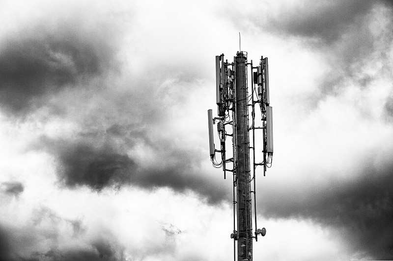 黑云压城,手机基站,手机,无线电通信塔,天空,留白,暴风雨,水平画幅,云,户外